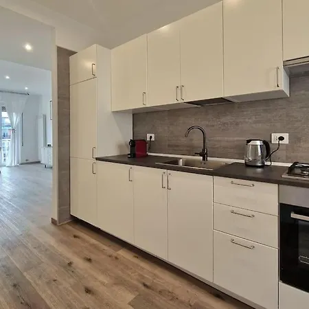 Διαμέρισμα Circle House Wi-fi Clima Centrale *